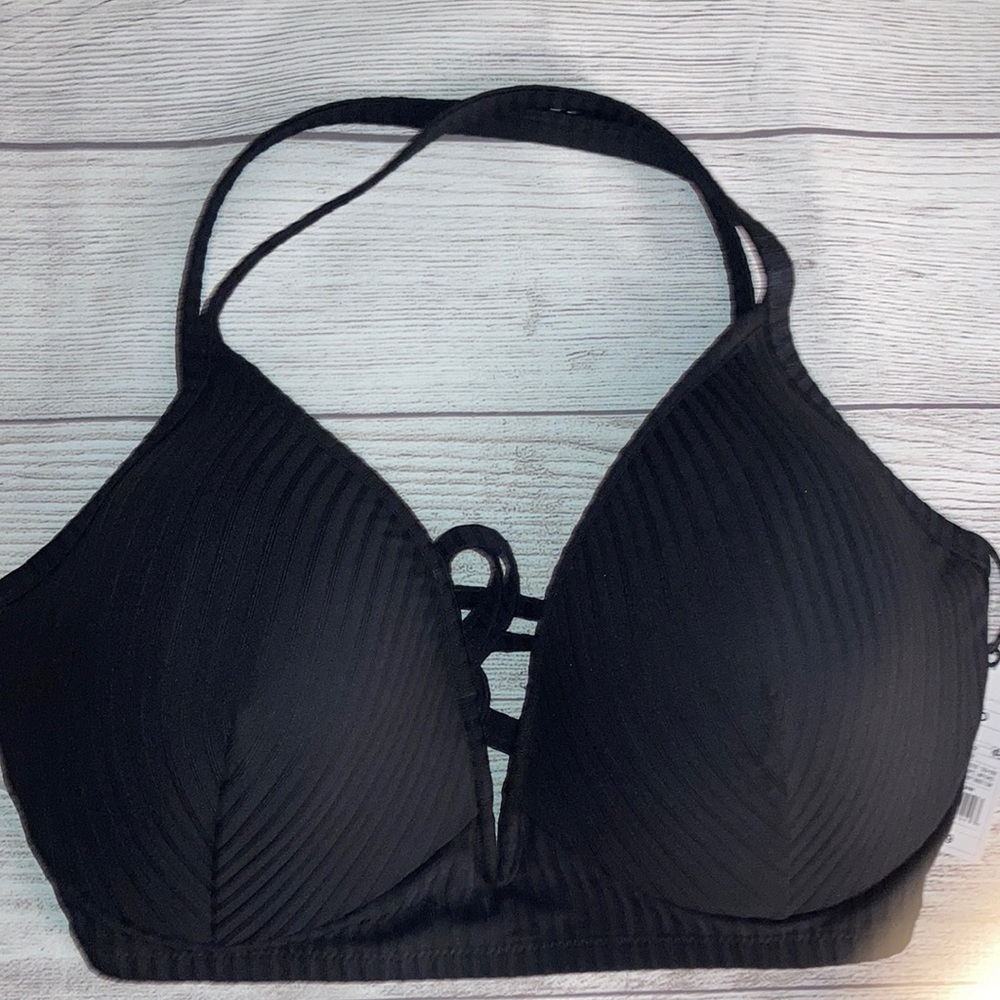 Black V-wire bikini top 38DD